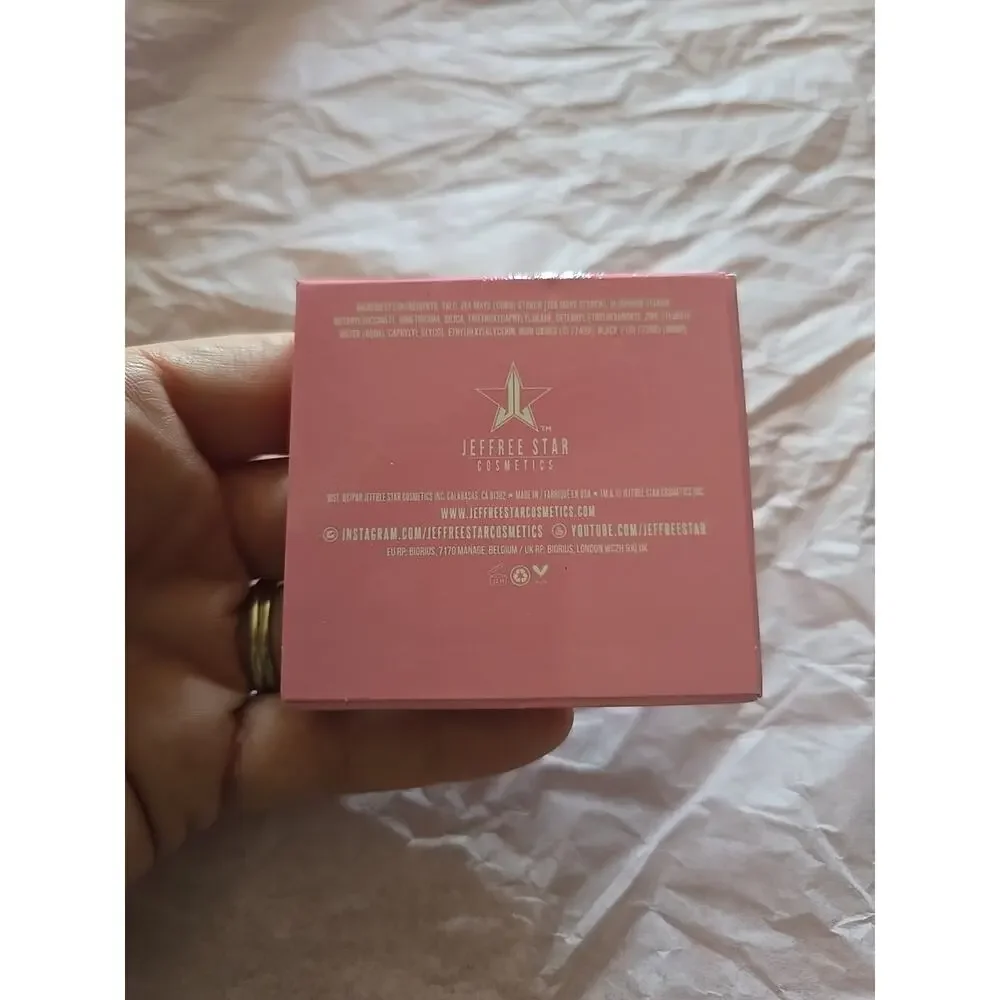 NIB Jeffree Star Cosmetics Weirdo Artistry Single Make-Up‎ Eyeshadow